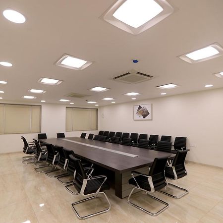 Apricot Hotel , Ahmedabad Luaran gambar