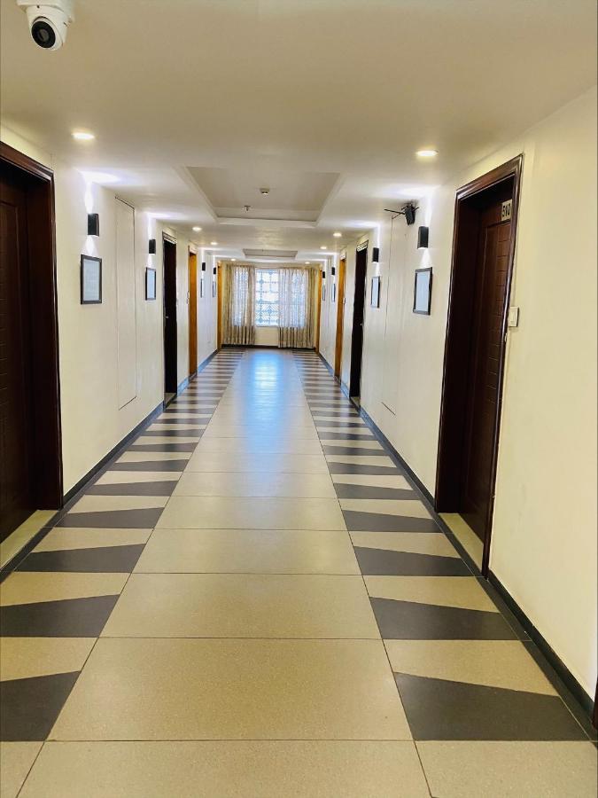 Apricot Hotel , Ahmedabad Luaran gambar