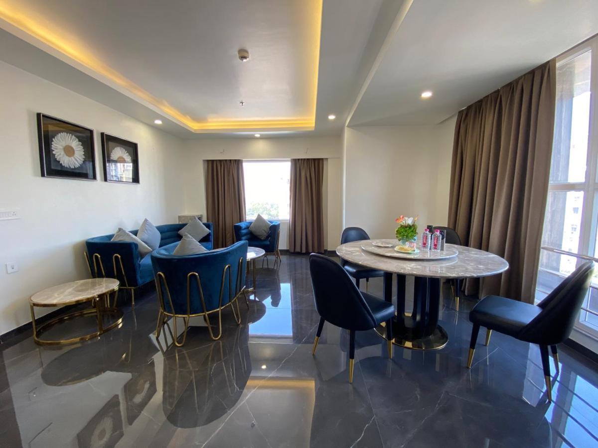 Apricot Hotel , Ahmedabad Luaran gambar