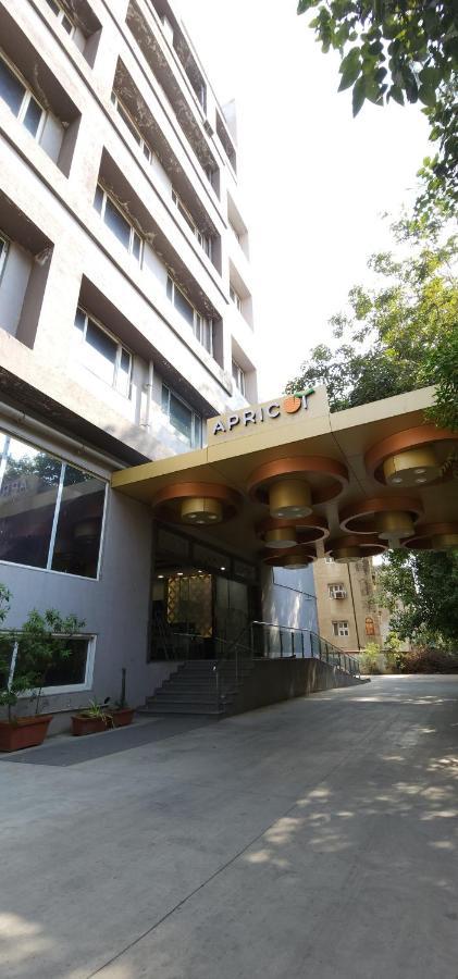 Apricot Hotel , Ahmedabad Luaran gambar