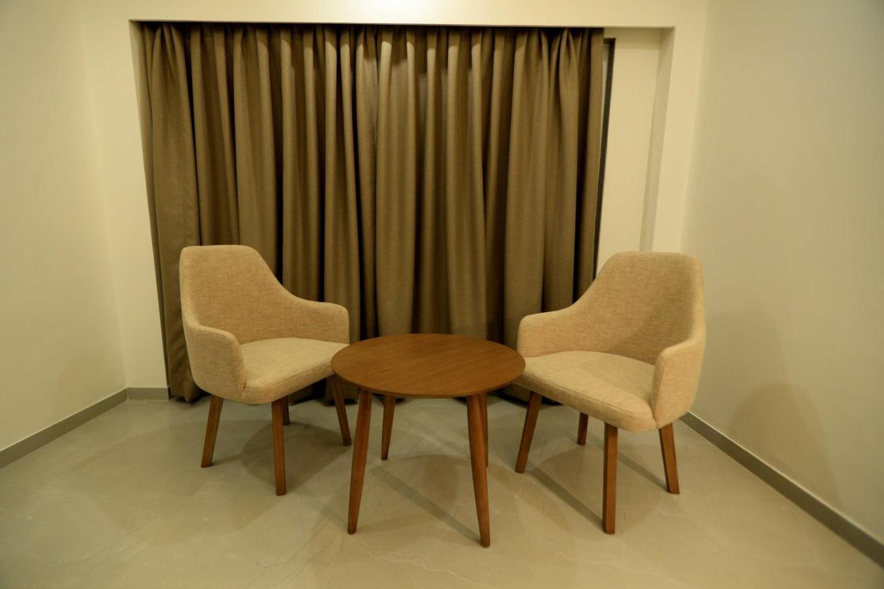 Apricot Hotel , Ahmedabad Luaran gambar