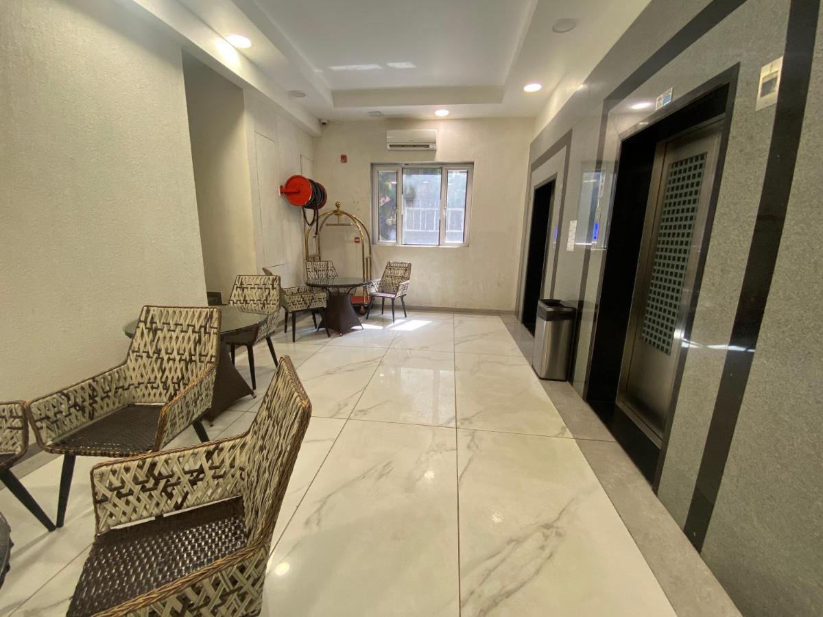 Apricot Hotel , Ahmedabad Luaran gambar