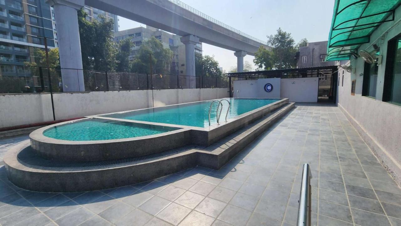 Apricot Hotel , Ahmedabad Luaran gambar