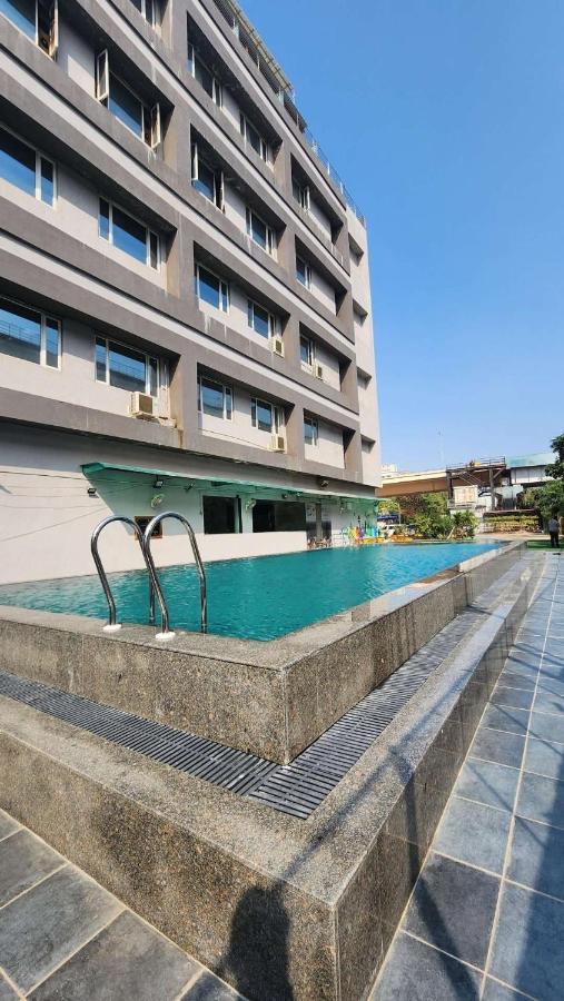 Apricot Hotel , Ahmedabad Luaran gambar