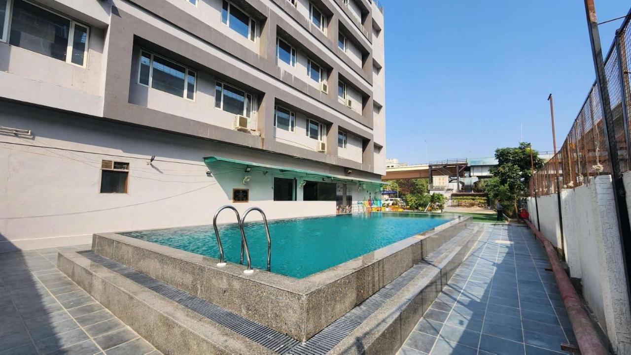 Apricot Hotel , Ahmedabad Luaran gambar